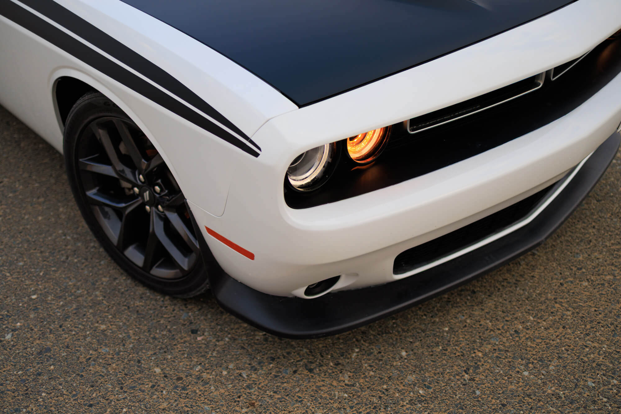 Dodge Challenger R/T White