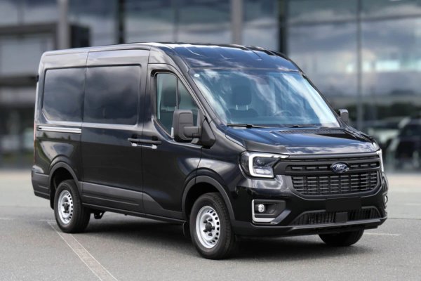 Ford Transit Negro