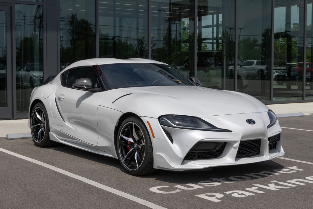 Toyota Supra Nesilleri: Klasik A40'tan Modern GR Supra'ya GR Supra Dubai'de