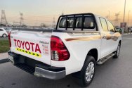 Toyota Hilux Beyaz