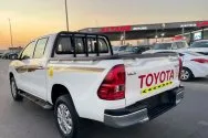 Toyota Hilux לבן Toyota Hilux לבן
