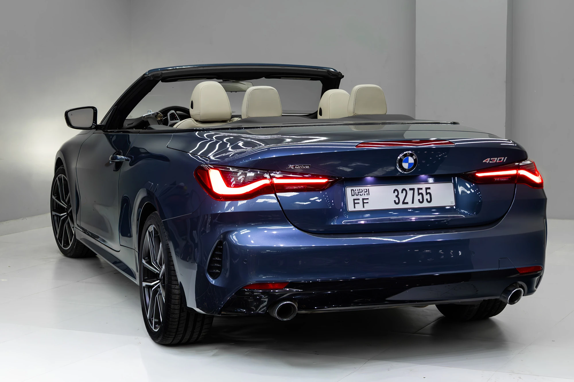 BMW 430i xDrive Cabrio Blu