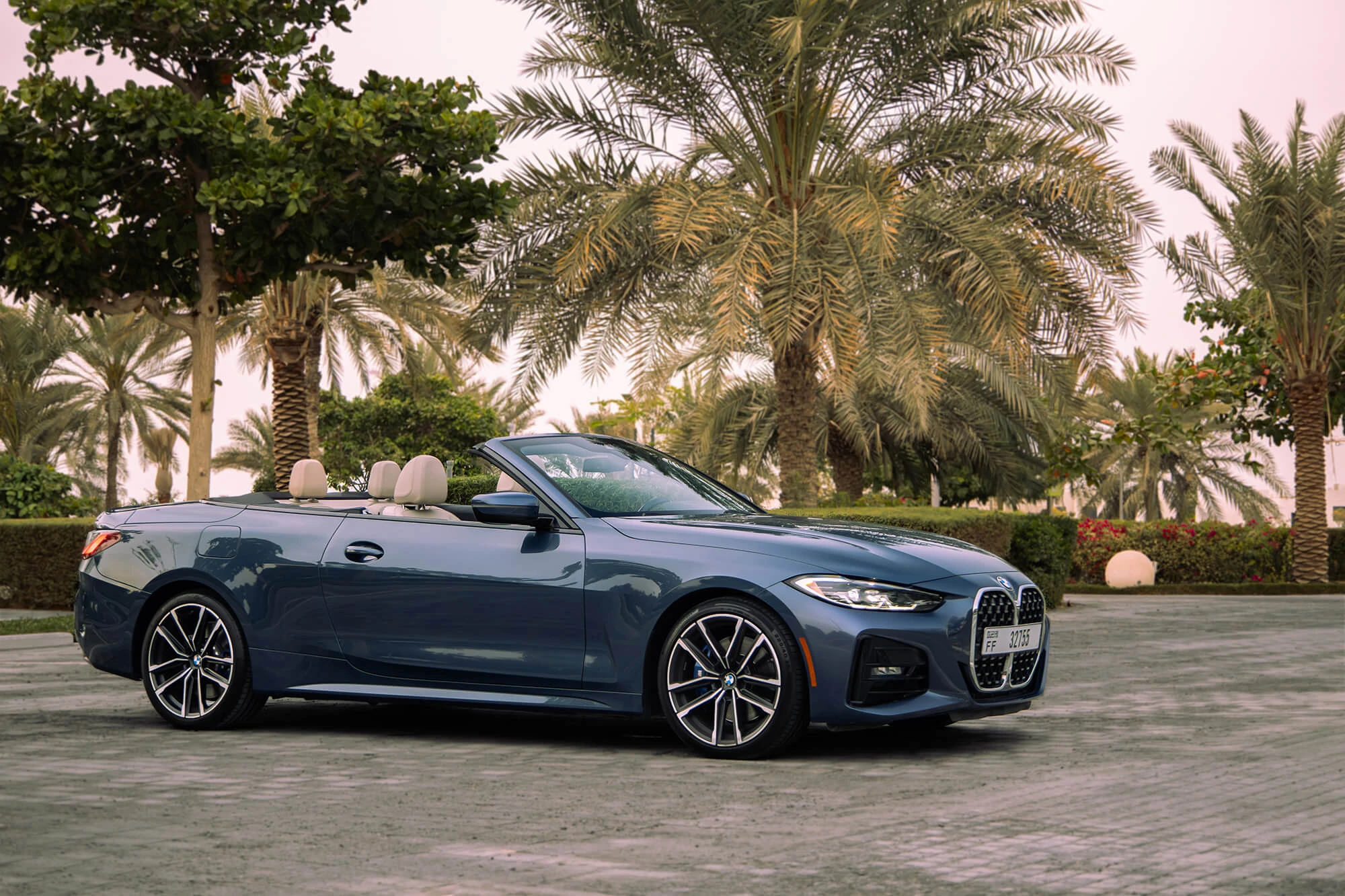 BMW 430i xDrive קבריולט כחול BMW 430i xDrive קבריולט כחול