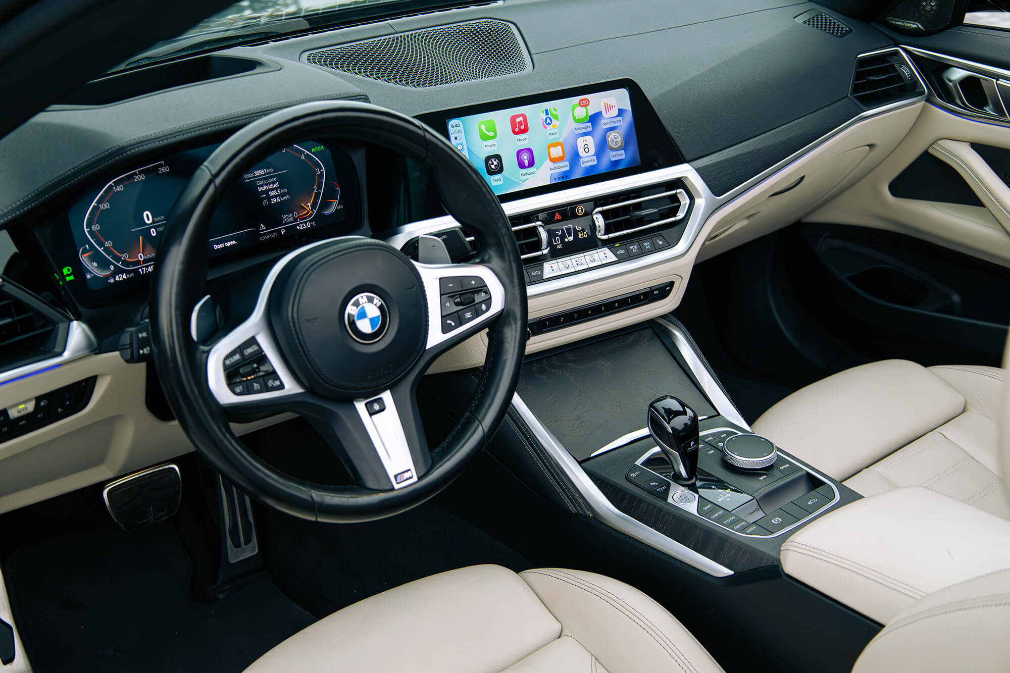 BMW 430i xDrive Convertible Blue