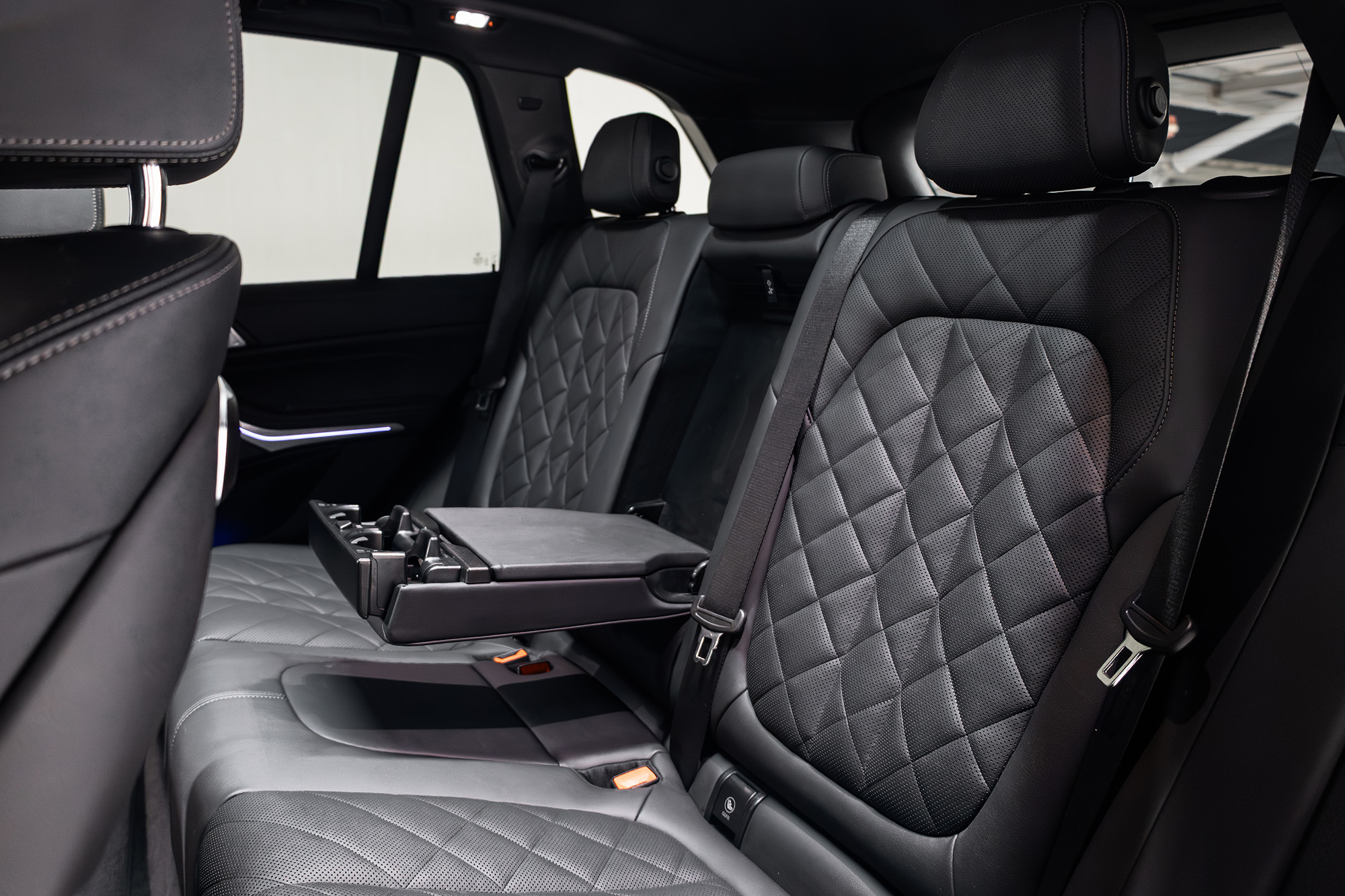 BMW X5 40i Black New Gen