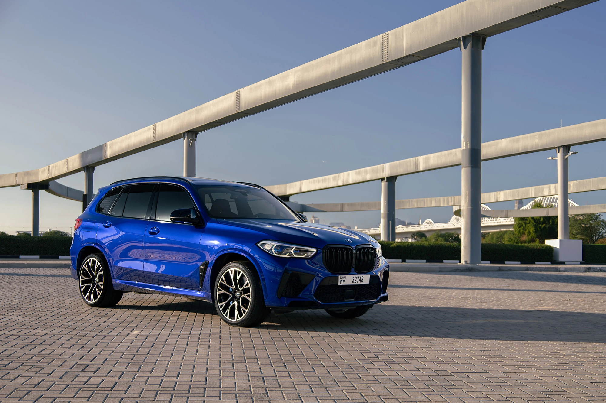 BMW X5M Bleu Compétition