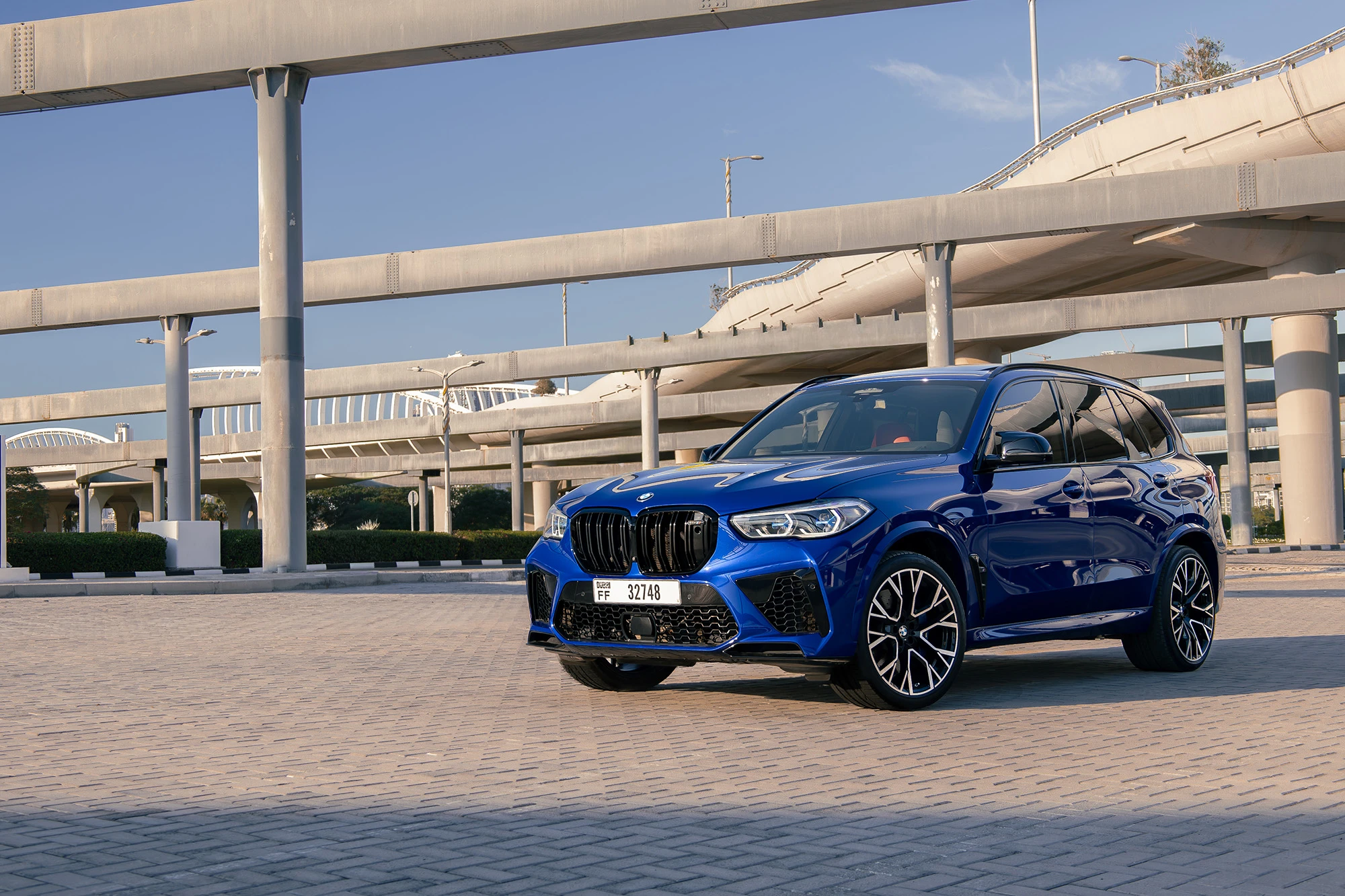 BMW X5M תחרות כחול BMW X5M תחרות כחול
