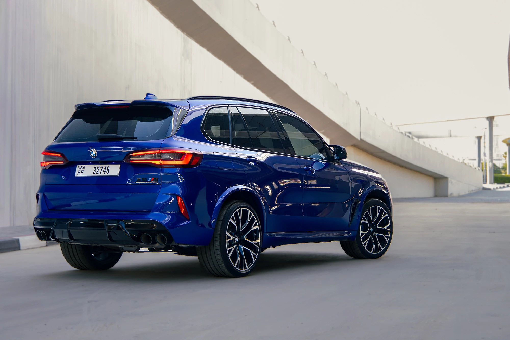 BMW X5M תחרות כחול BMW X5M תחרות כחול