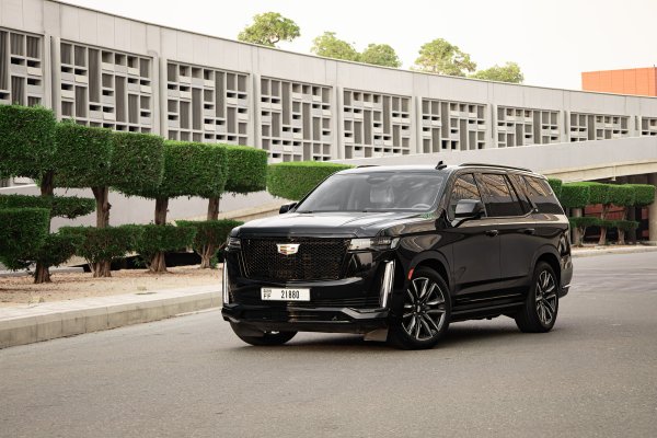 Cadillac Escalade Schwarz