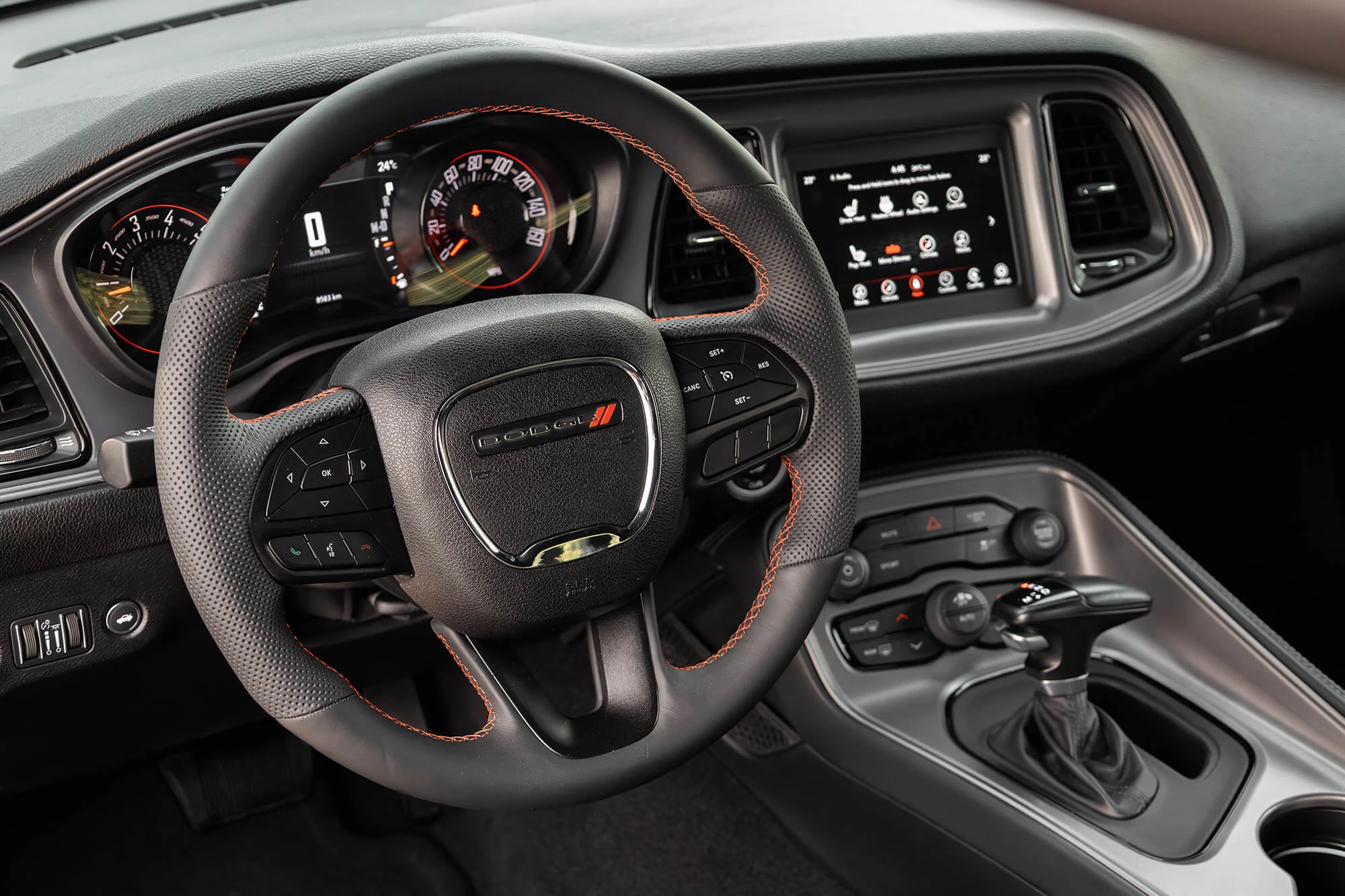 道奇挑战者红色