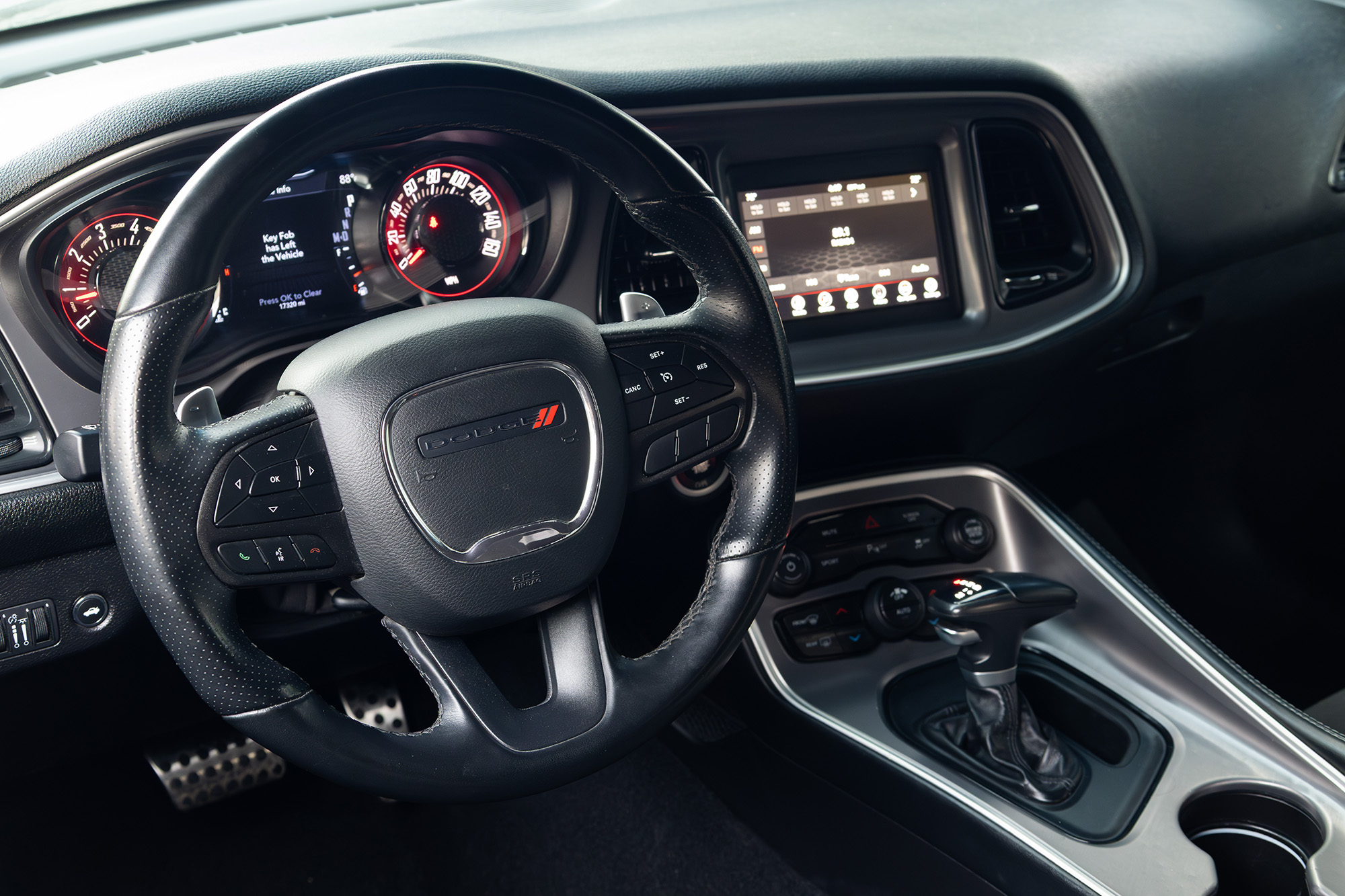 Dodge Challenger R/T  White