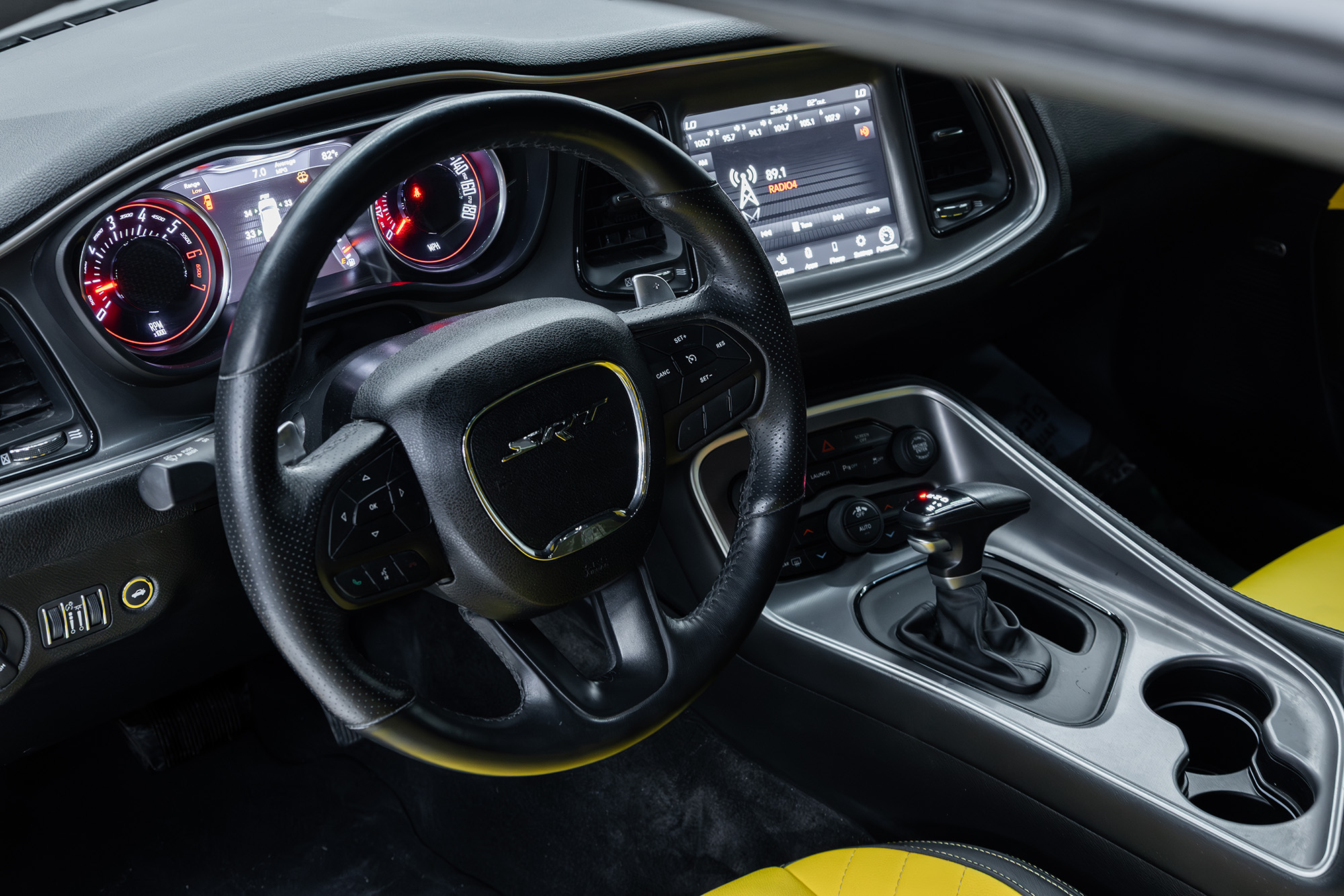 Dodge Challenger R/T Scat Pack Yellow