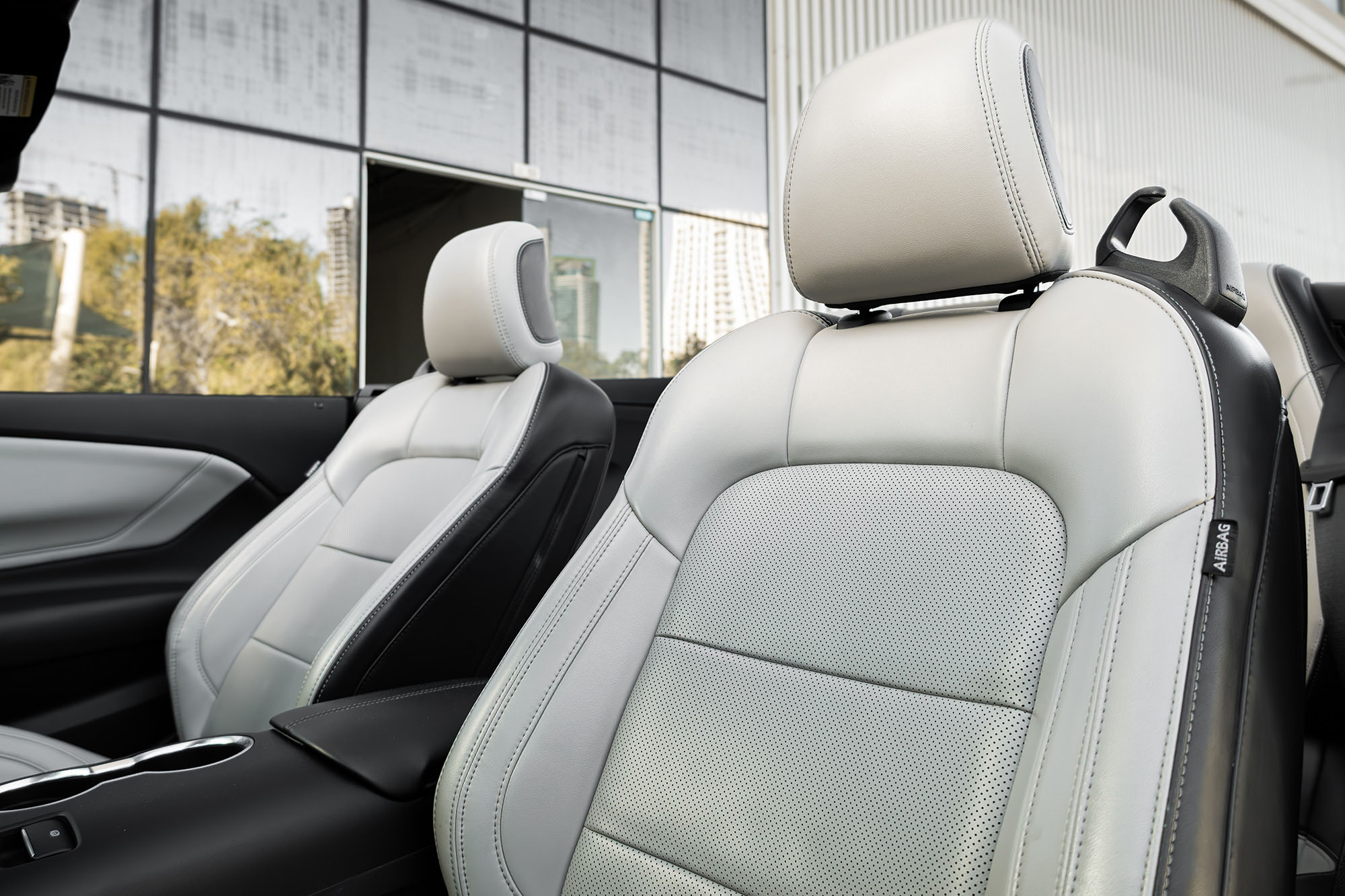 Ford Mustang New Gen Convertible White & Blue