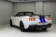 Ford Mustang New Gen Convertible Blanc et Bleu