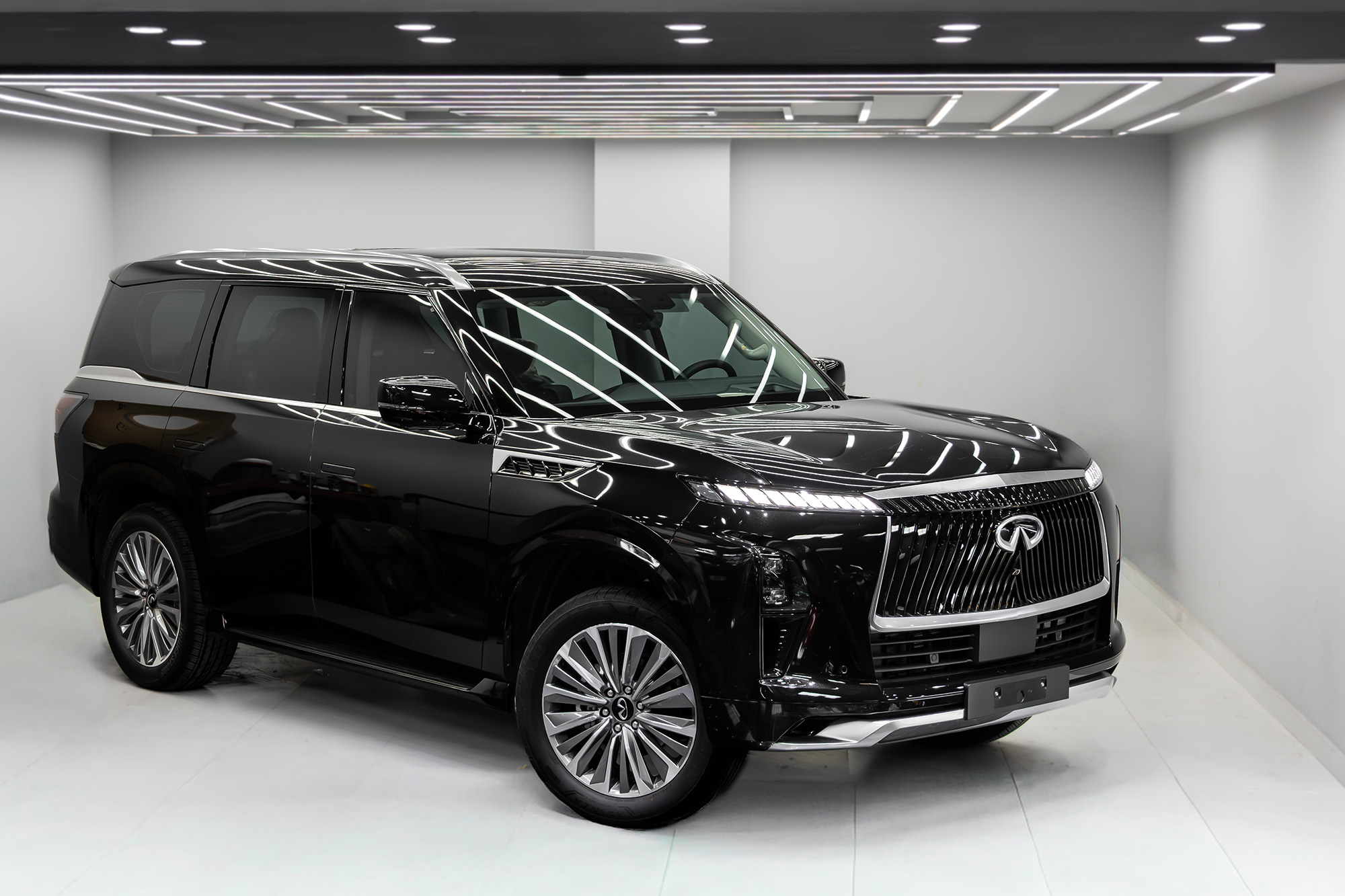 Infiniti QX80 New Gen Black