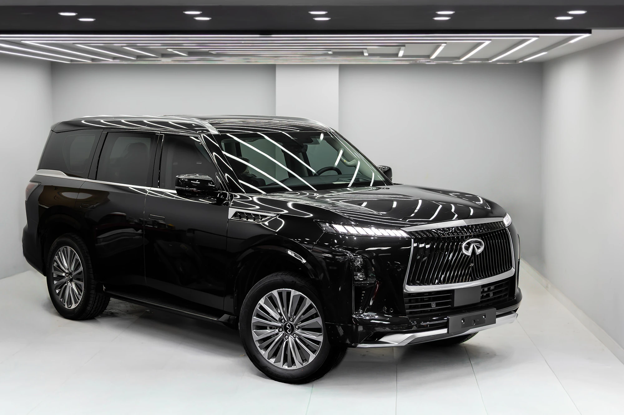 Infiniti QX80 New Gen Black