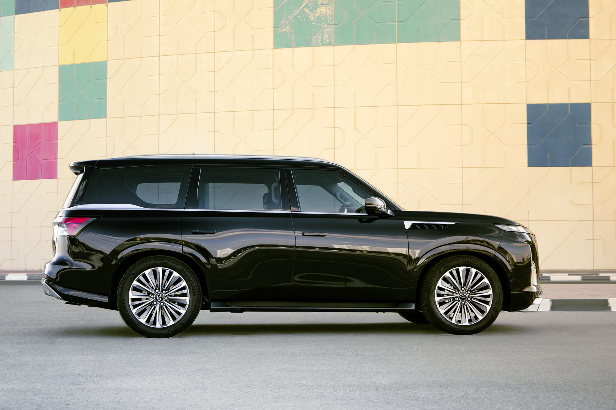 Infiniti QX80 New Gen Black