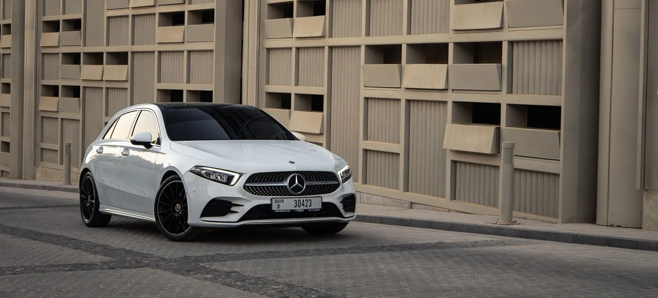 مرسيدس A200 الأبيض