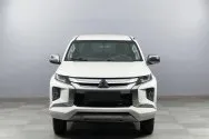 Mitsubishi L200 Белый