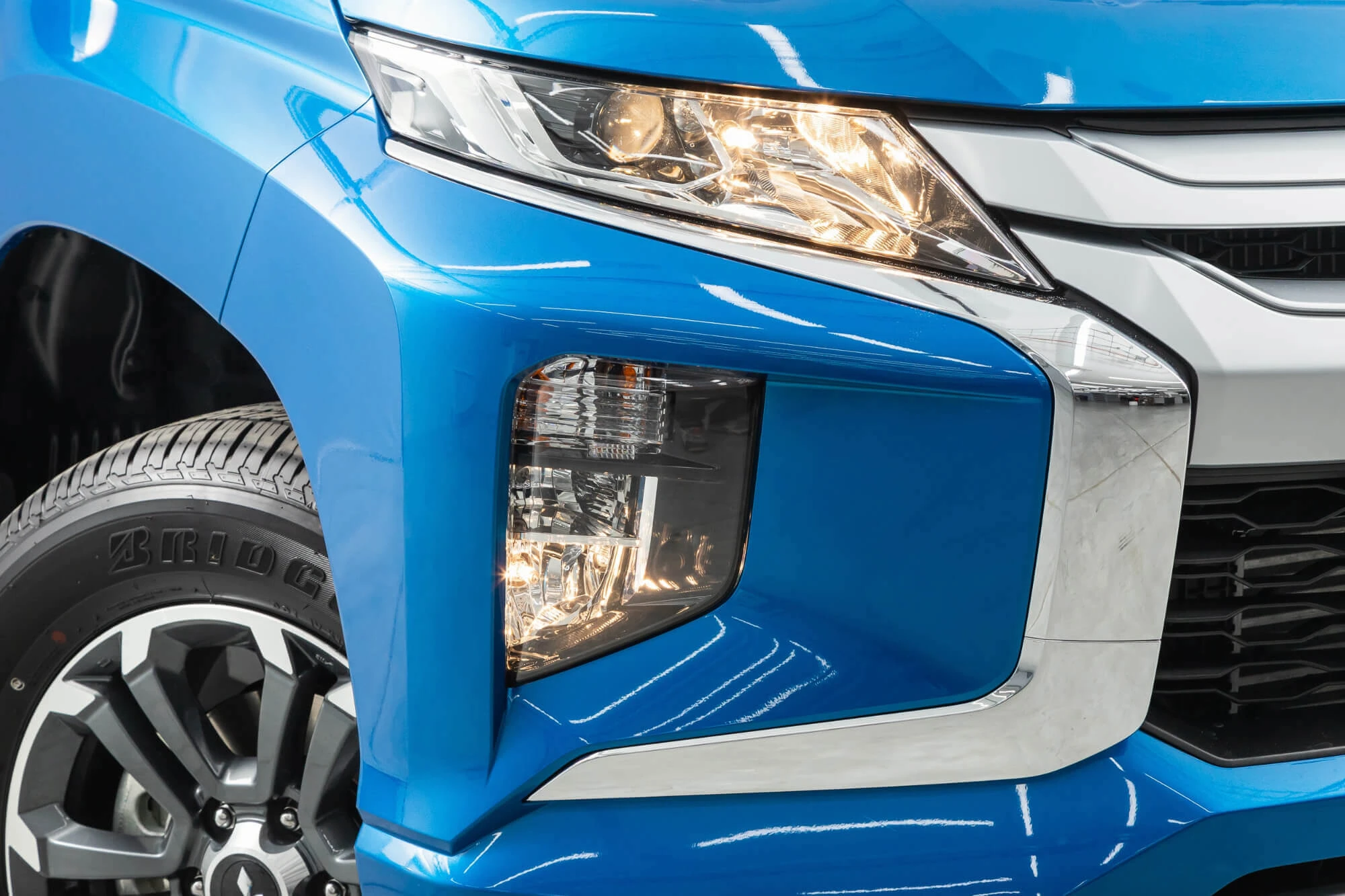 Mitsubishi L200 כחול Mitsubishi L200 כחול