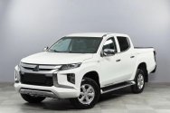 Mitsubishi L200 White