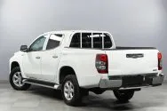 Mitsubishi L200 Белый