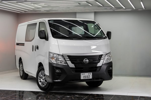 Nissan Urvan Hvid