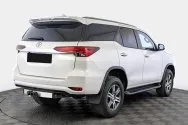Toyota Fortuner לבן Toyota Fortuner לבן
