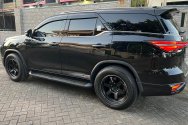 Toyota Fortuner GR Sport Black
