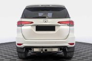 Toyota Fortuner White