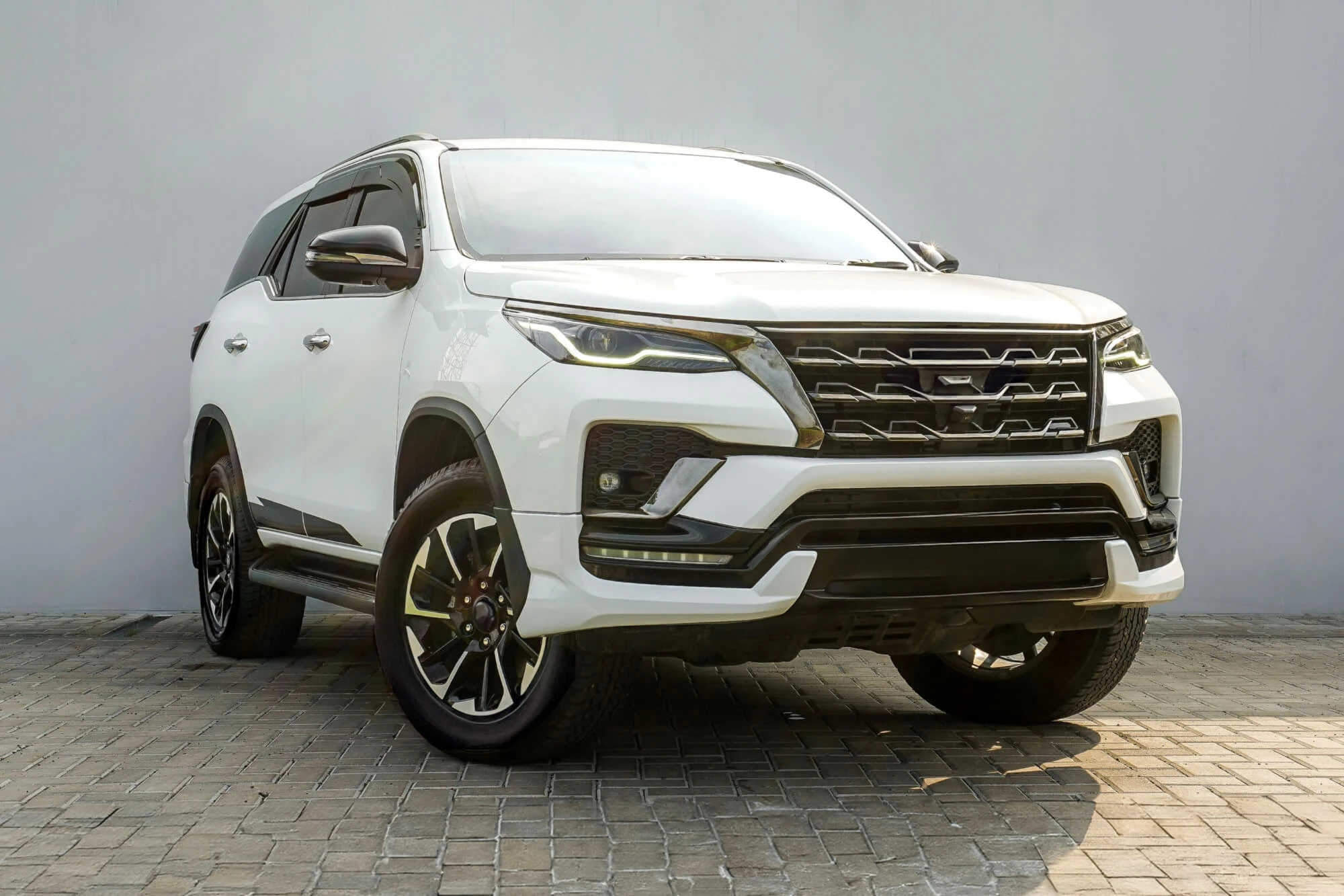 Toyota Fortuner Branco
