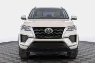 Toyota Fortuner белый