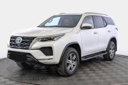 Toyota Fortuner White