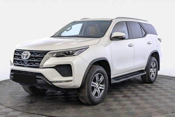 Toyota Fortuner Wit