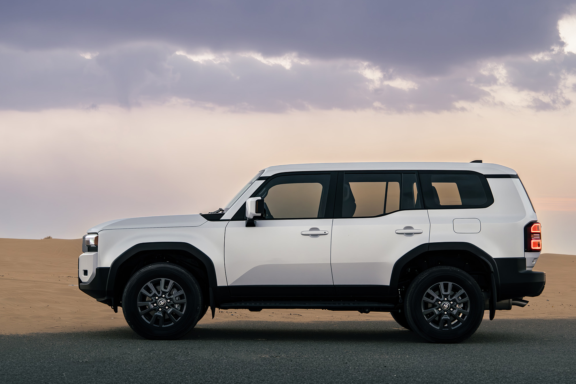 Toyota Prado 250 New Gen White