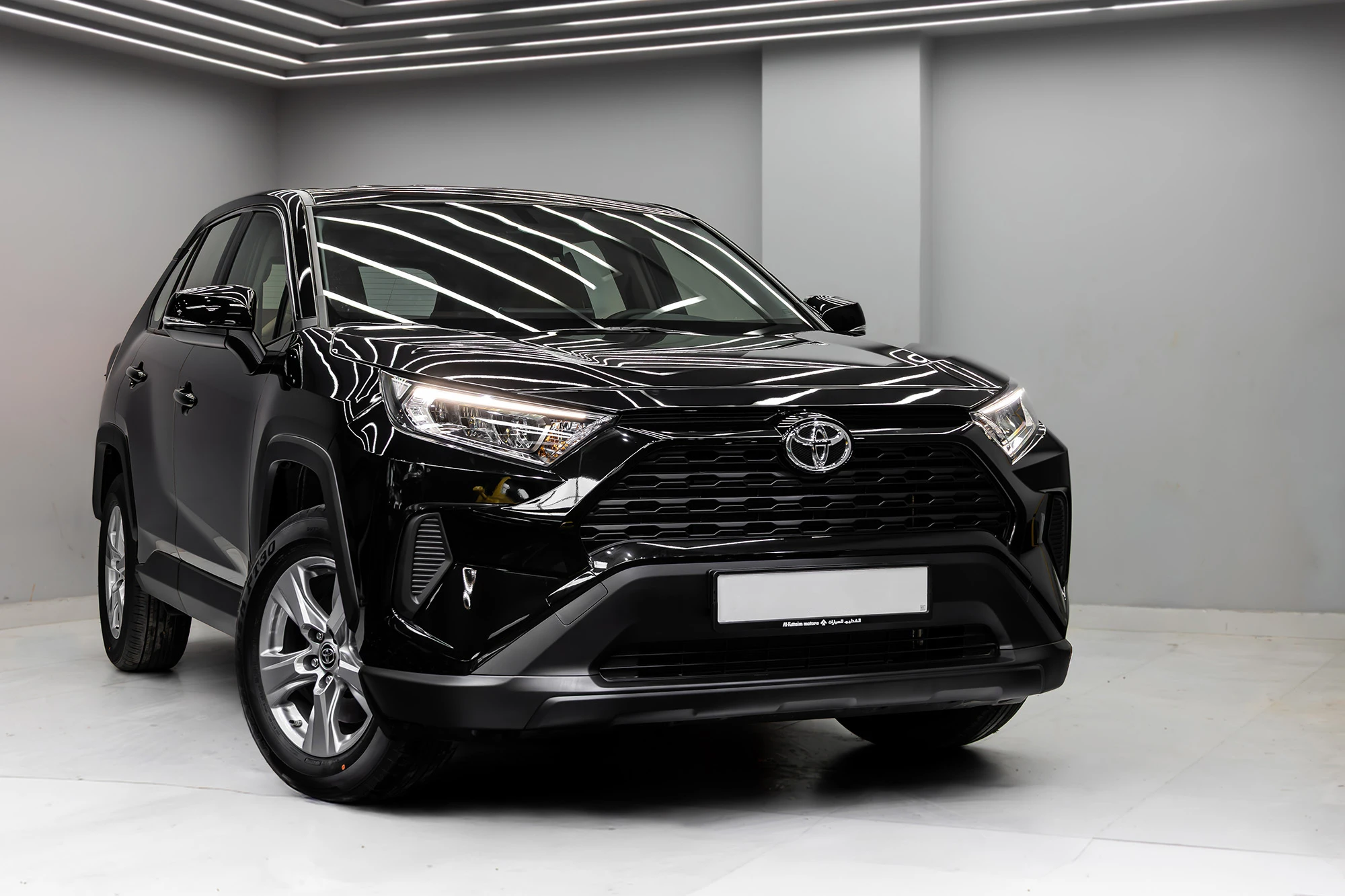 Toyota RAV4 Черный