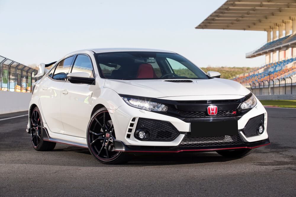 Kia K5 vs Honda Civic: Comparação completa para uma condução quotidiana Honda Civic em Emirados Árabes Unidos