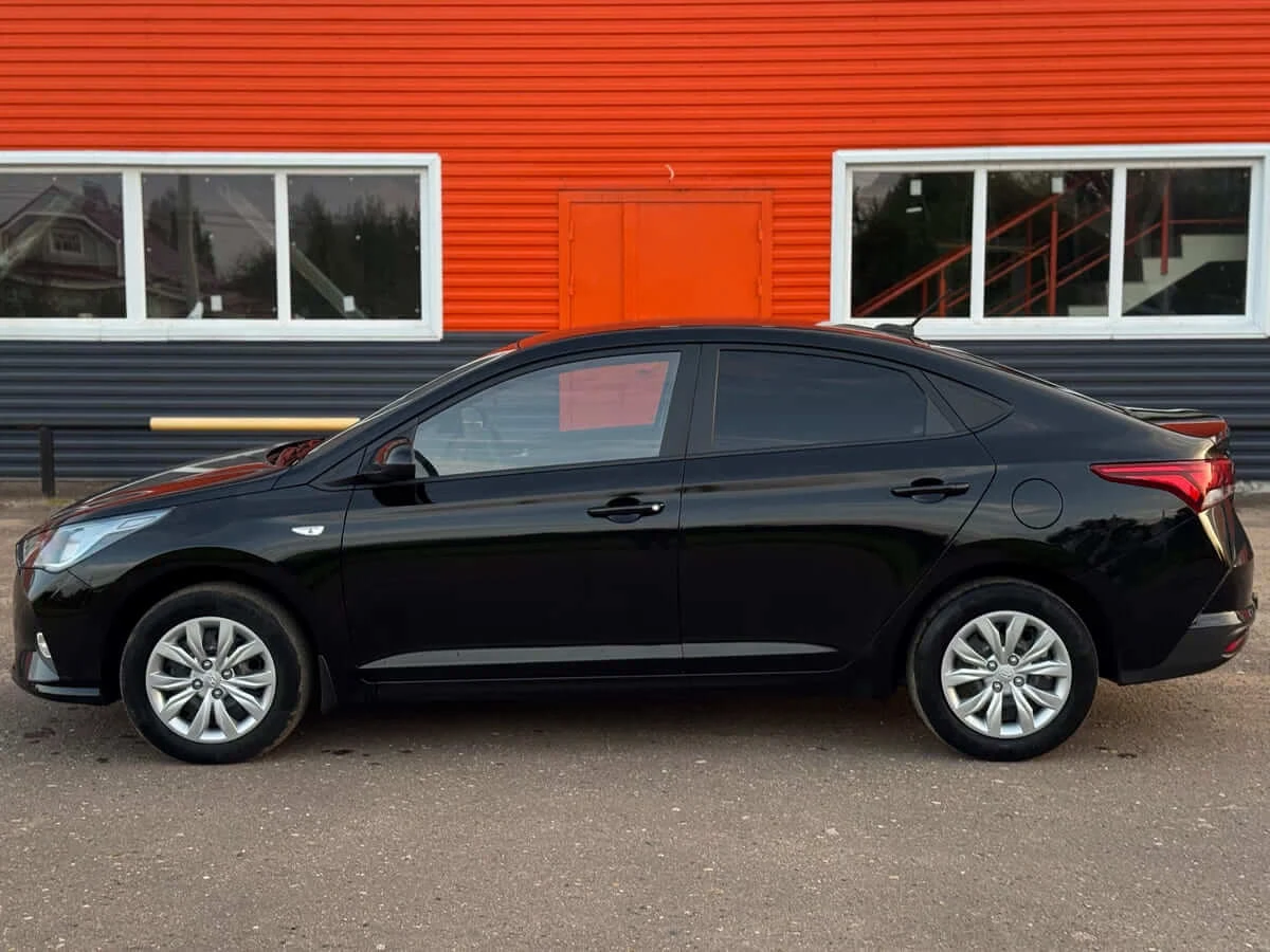 Hyundai Accent Siyah