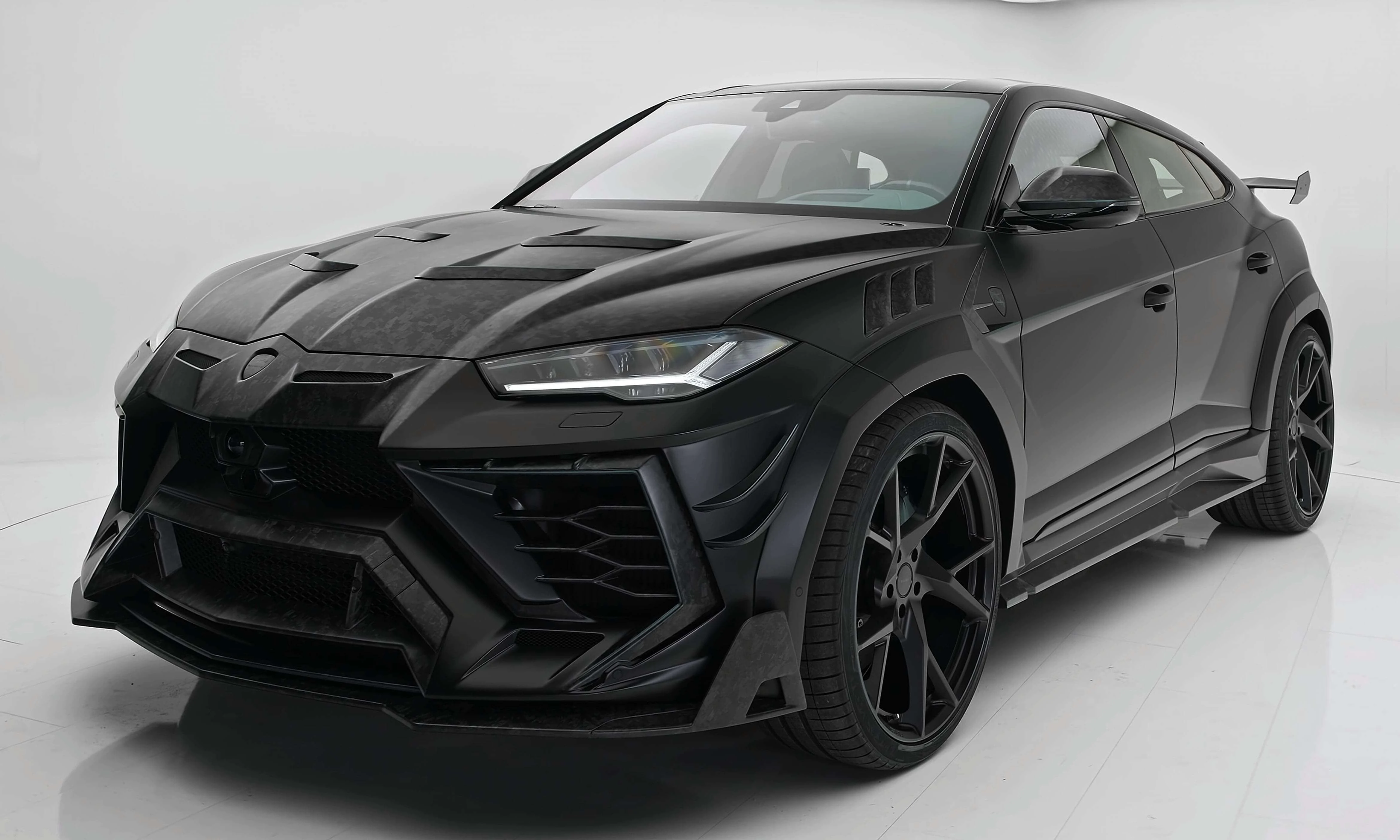 Lamborghini Urus Mansory Black