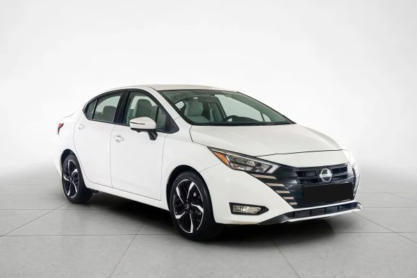 Nissan Sunny Branco
