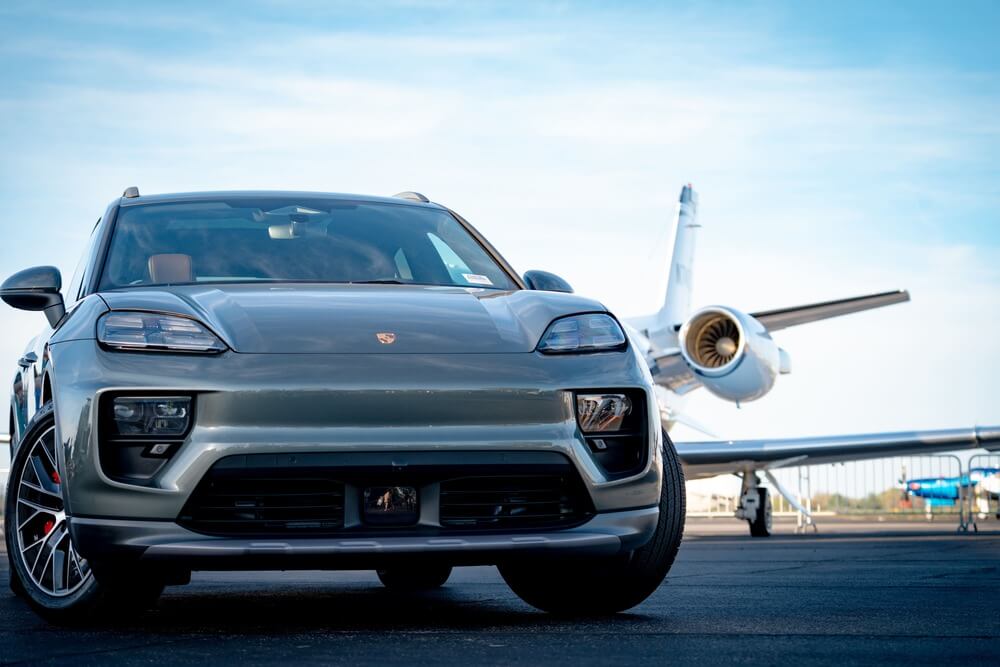 Почему Porsche Cayenne - лучший роскошный внедорожник для аренды в 2025 году