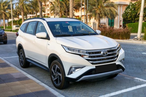 Toyota Rush White