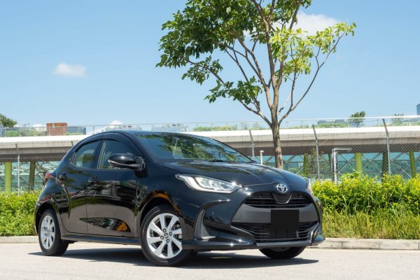 Toyota Yaris Черный