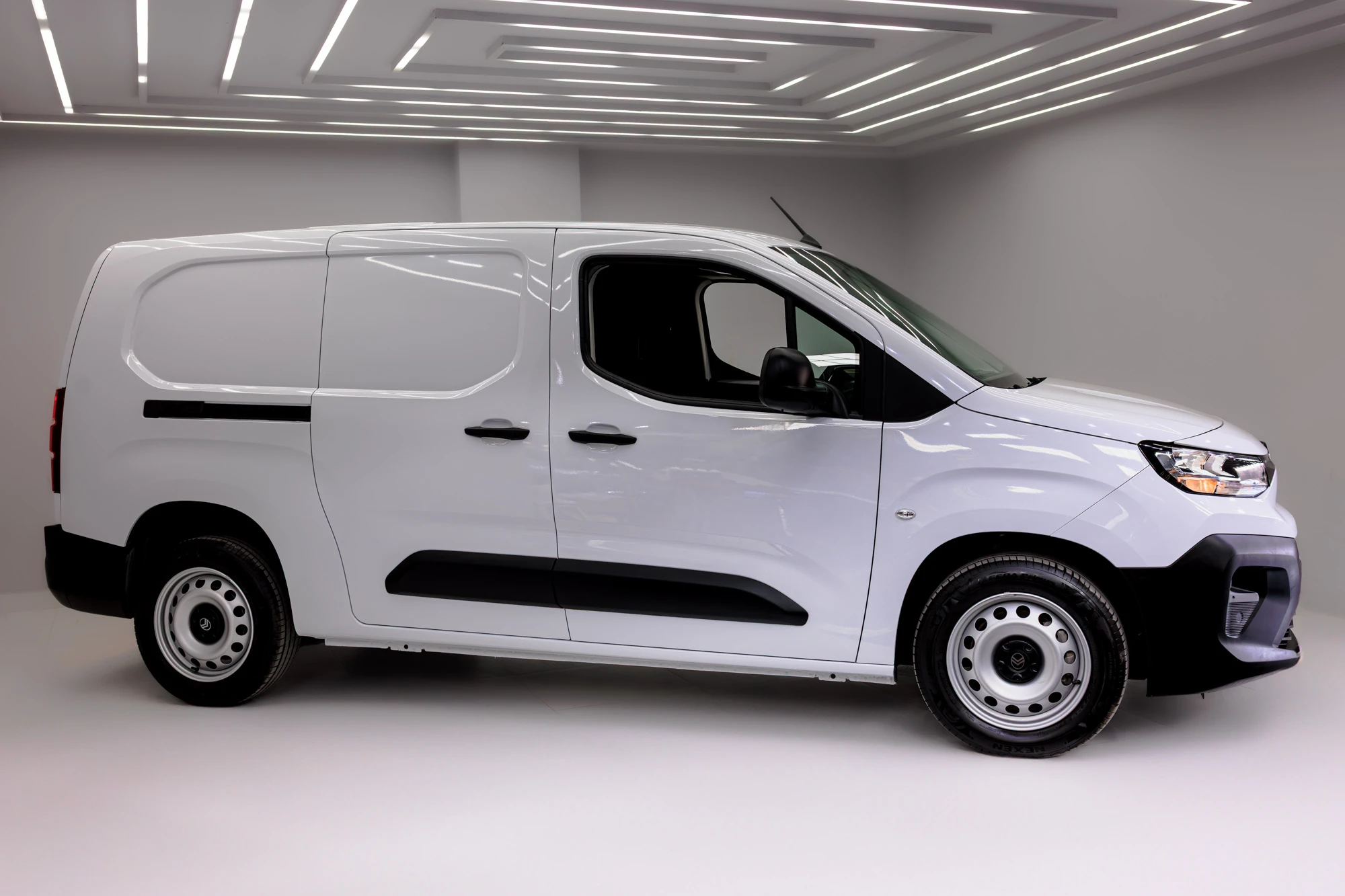 Citroen Berlingo Lang Manuel Hvid