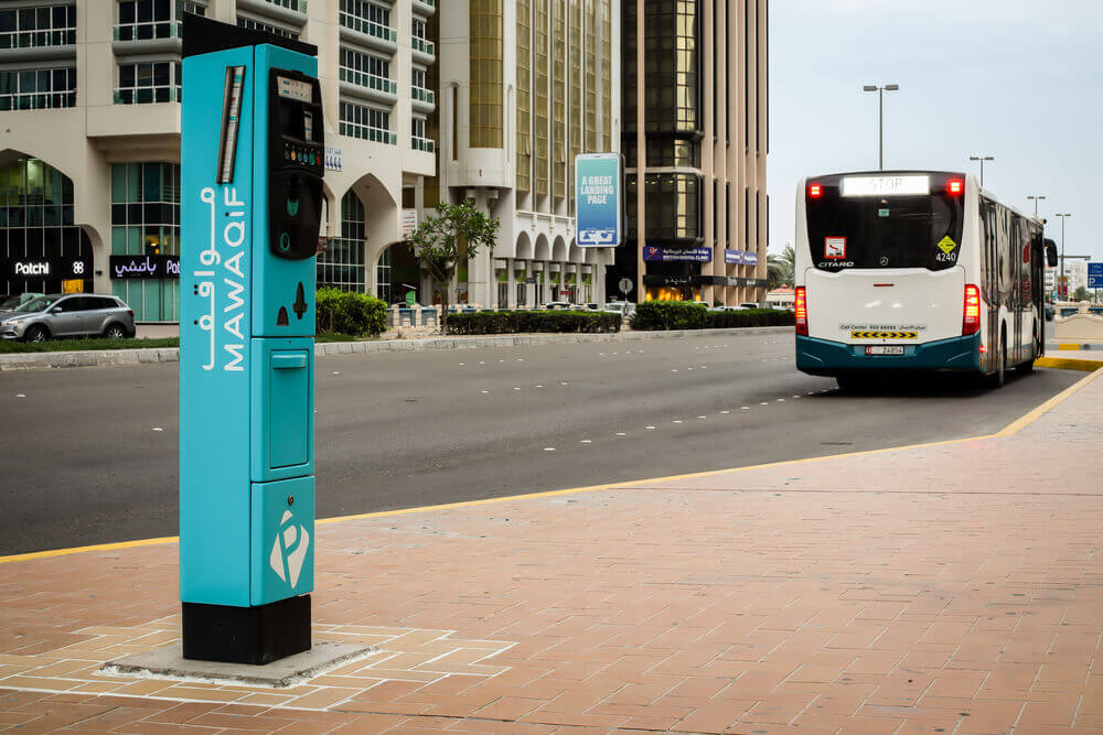 Come pagare il parcheggio ad Abu Dhabi Mawaqif negli Emirati Arabi Uniti