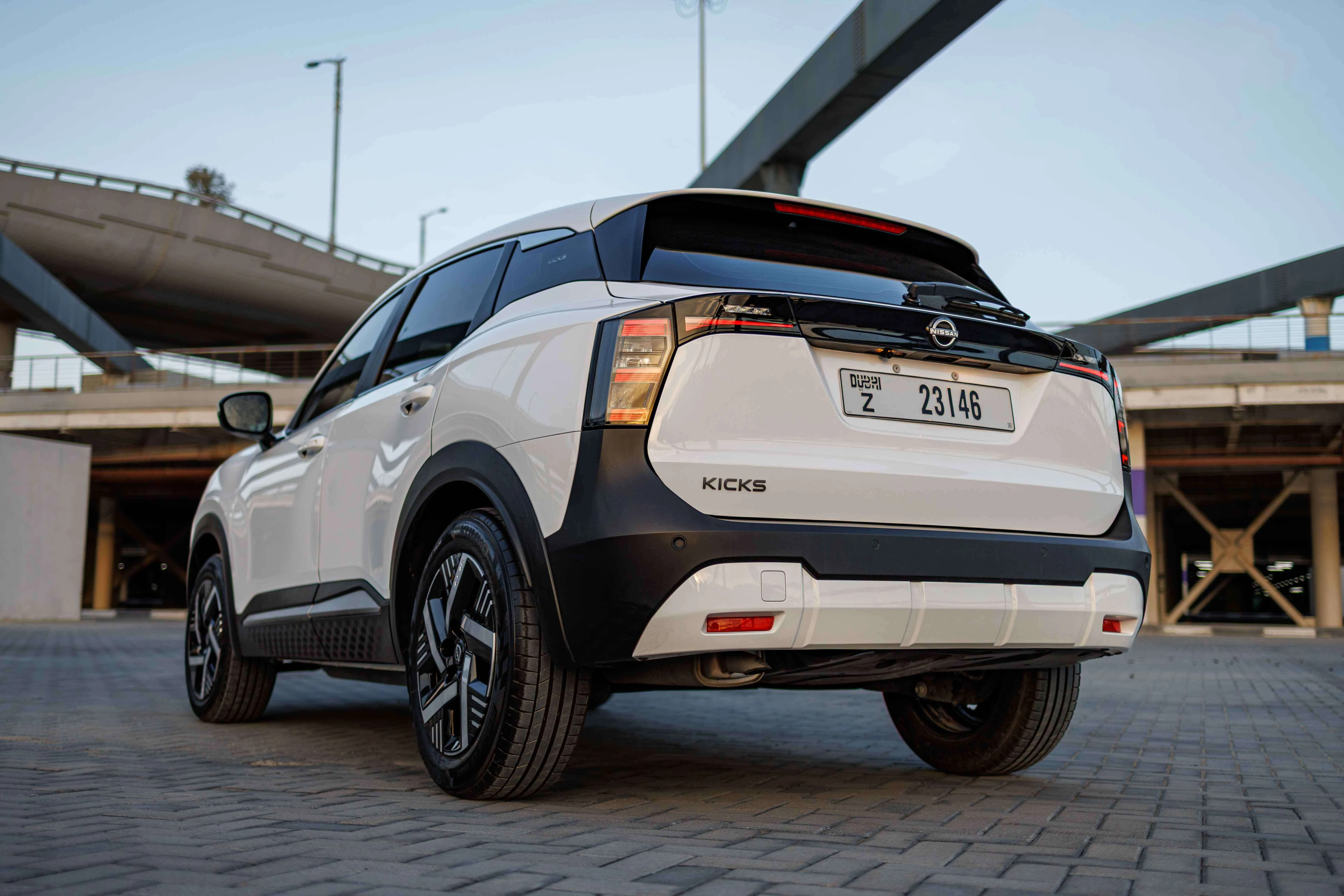 Nissan Kicks White Nissan Kicks White