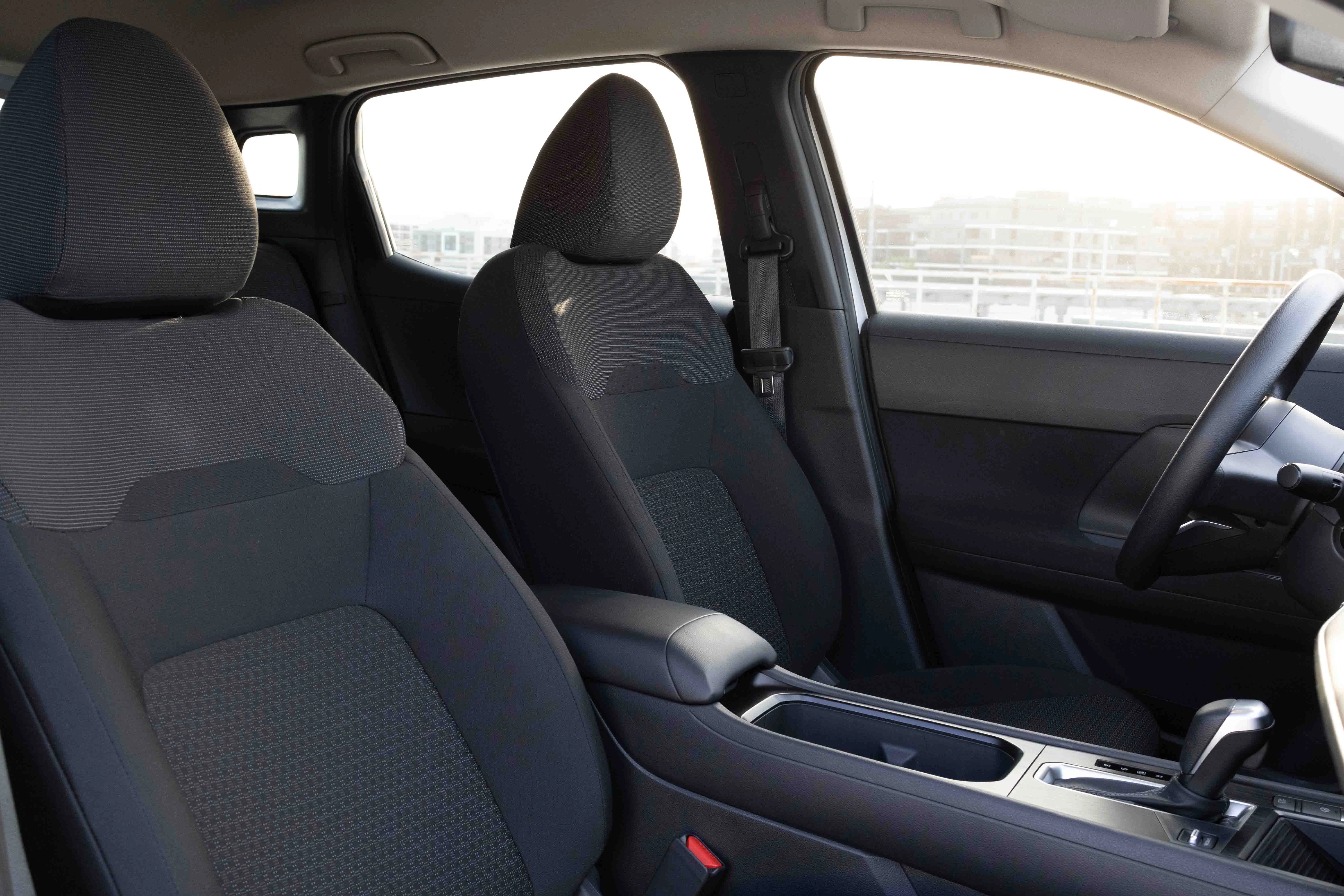 Nissan Kicks White Nissan Kicks White