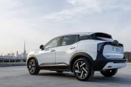 Nissan Kicks White