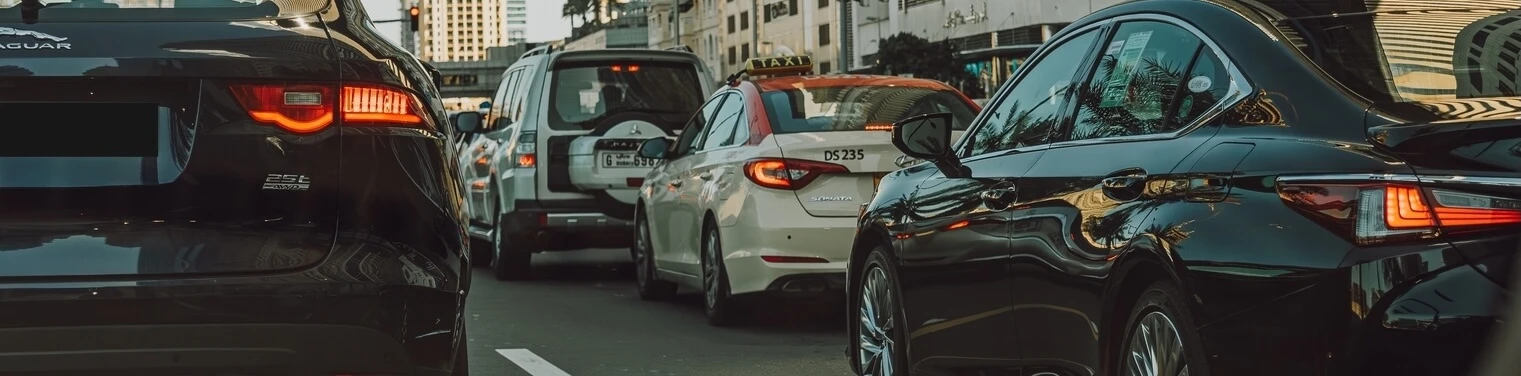 Guide til UAE's hastighedsgrænser: Hvad bilister skal vide