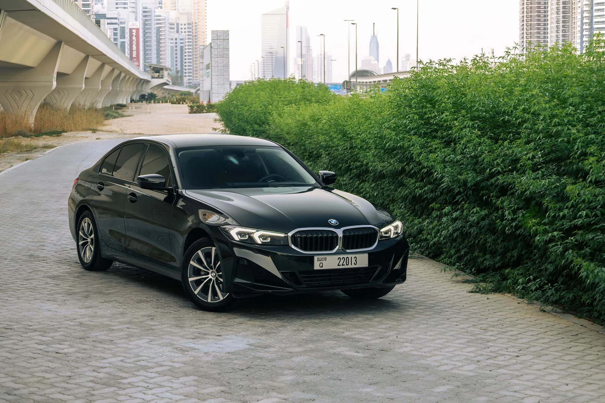 BMW 318i New Gen Black BMW 318i New Gen Black